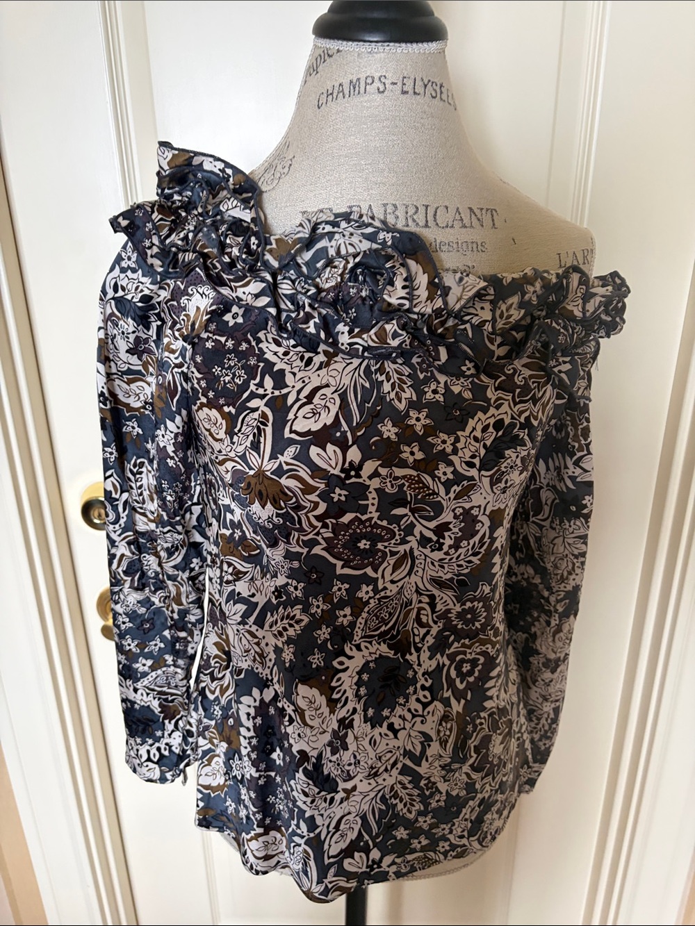 bill blass Navy and Cream Floral Off-Shoulder Ruffle Blouse
